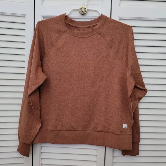 Vuori Halo Crewneck Pullover - Picture 3 of 5